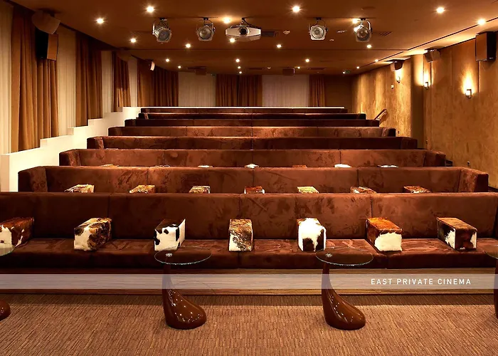 Hotel East 4*